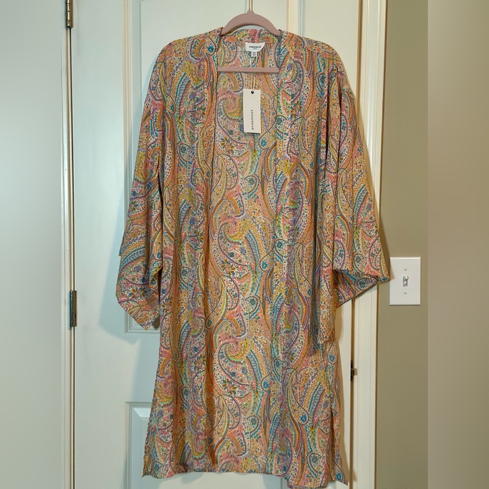 NWT’s Anniewear full length, Multicolor,
Paisley Kimono (s/m) oversized.